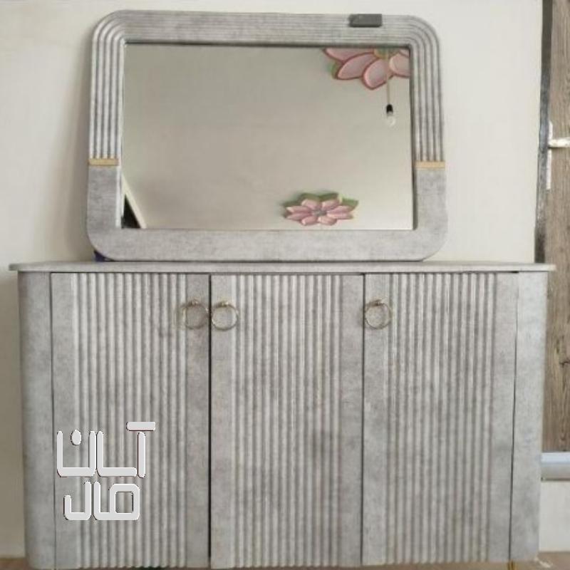 آینه کنسول