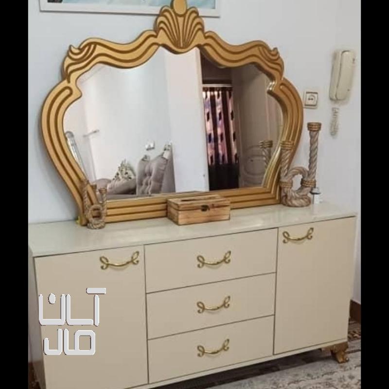 آینه کنسول