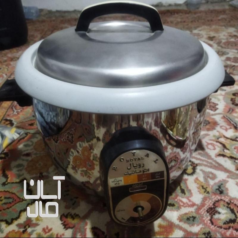 پلوز پز رویال
