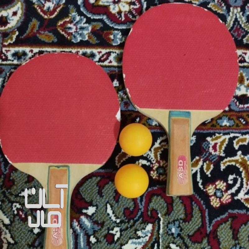 یک جفت راکت تنیس رومیزی