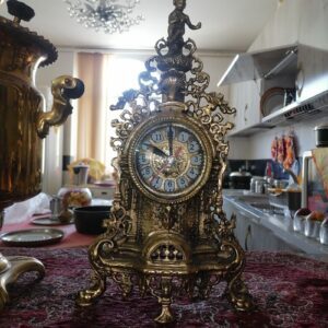 سماور برنزی 2 عدد ساعت برنزی